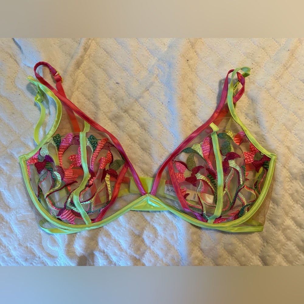 Victoria’s Secret, For Love & Lemons 38DD, petunia lace bra, new